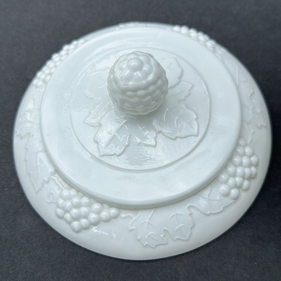 Vintage Colony Harvest Milk Glass Lidded Compote - Picture 7 of 8